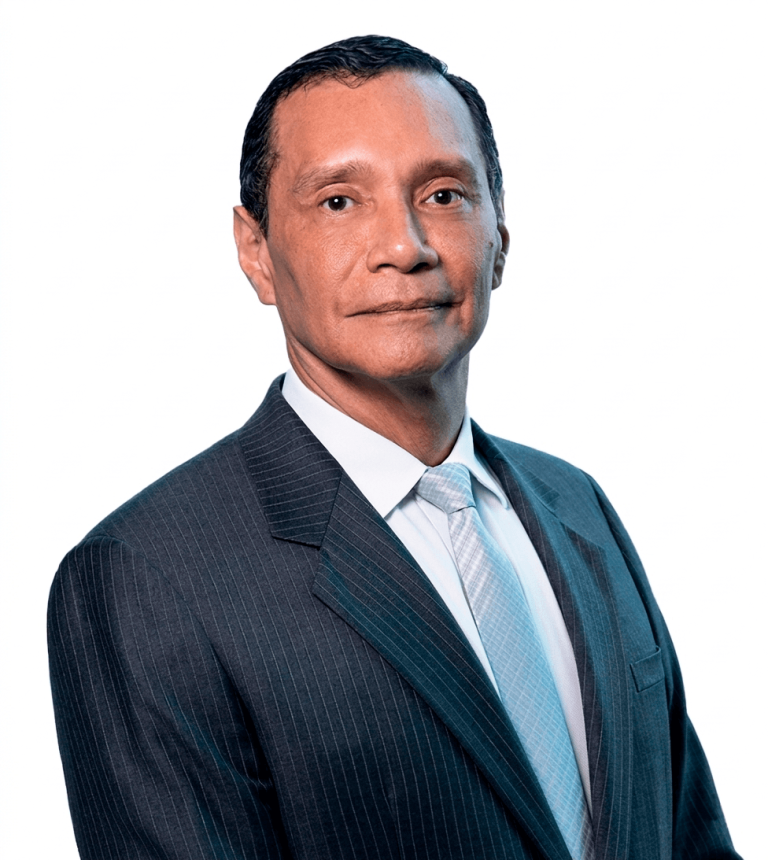 Carlos Domínguez